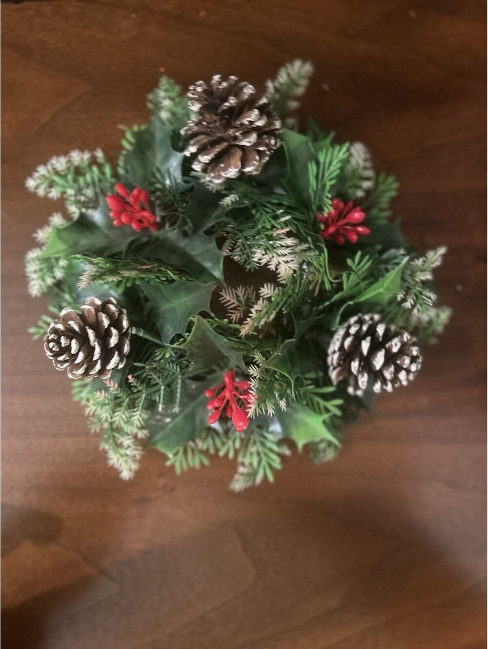 VTG 60s 9” Plastic Christmas Wreath Wall Ornament Pinecones Holly Berries
